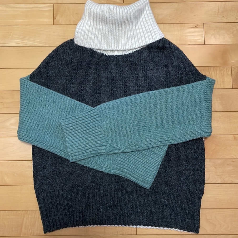 Twik knit sweater - Picture 1 of 8
